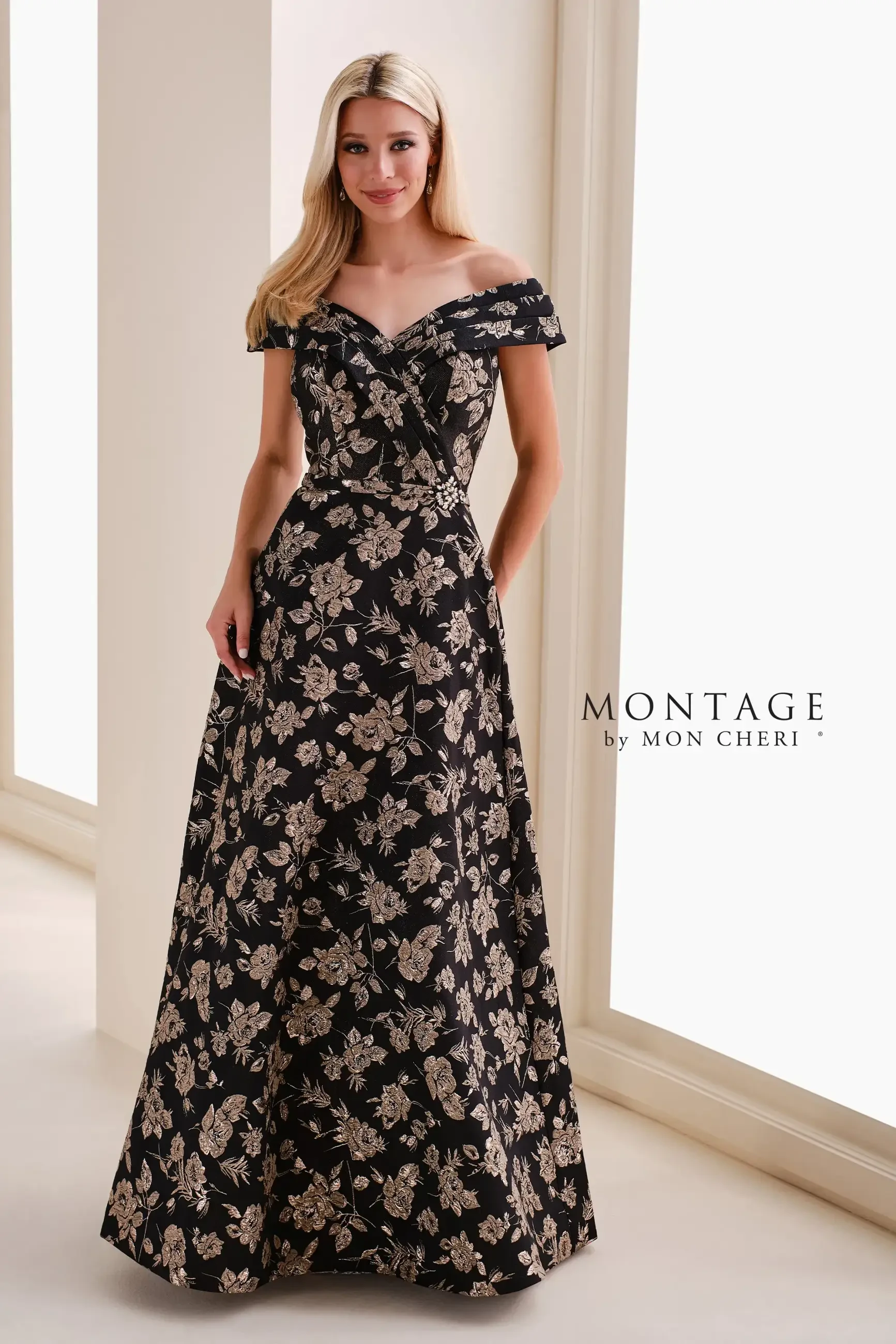 The Most Flattering Mother of the Bride Dress Styles for Every Body Type Image